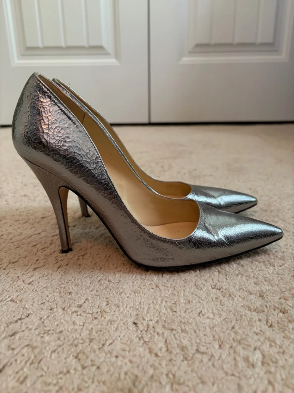 Kate Spade New York Silver Crackled Leather Pumps Heels Stilettos Women's Size 7